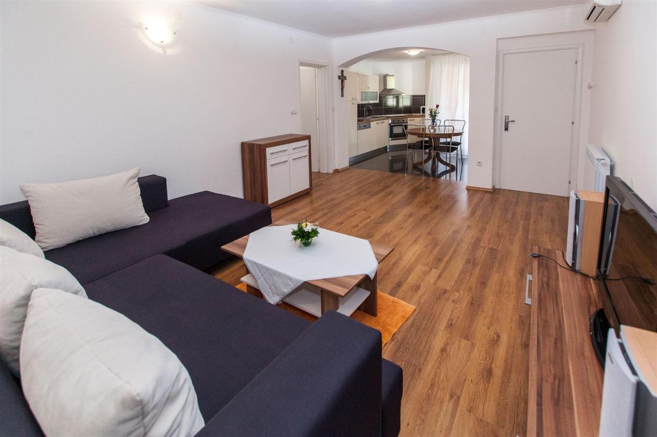 Apartments Carmen Crikvenica Extérieur photo