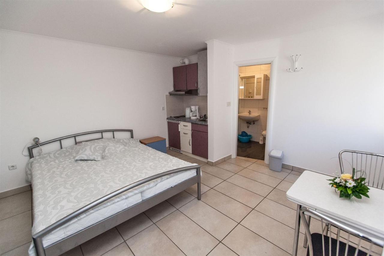 Apartments Carmen Crikvenica Extérieur photo
