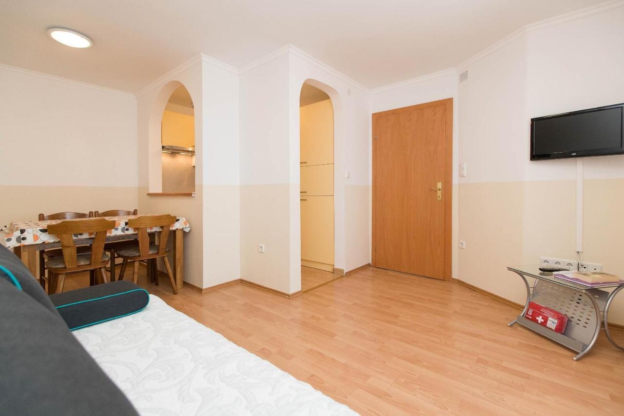 Apartments Carmen Crikvenica Extérieur photo