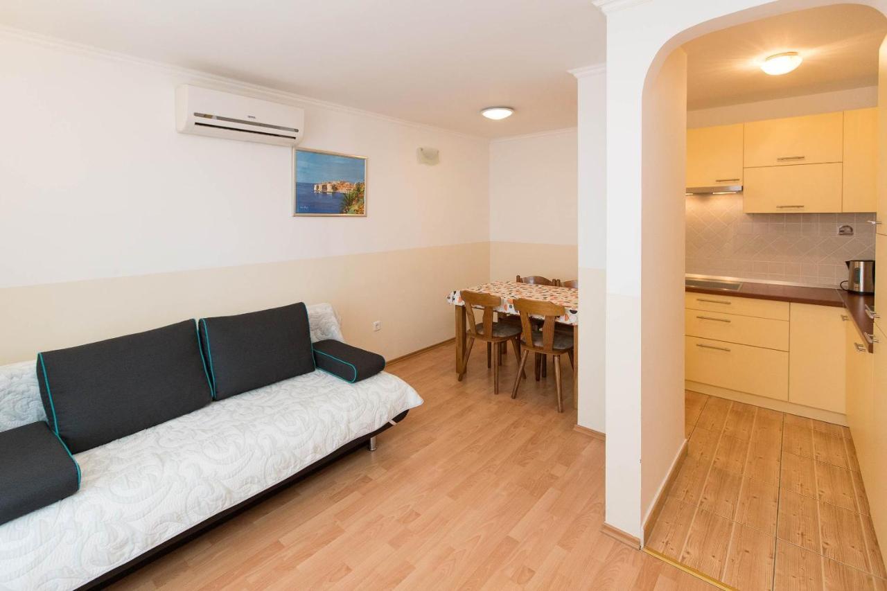 Apartments Carmen Crikvenica Extérieur photo